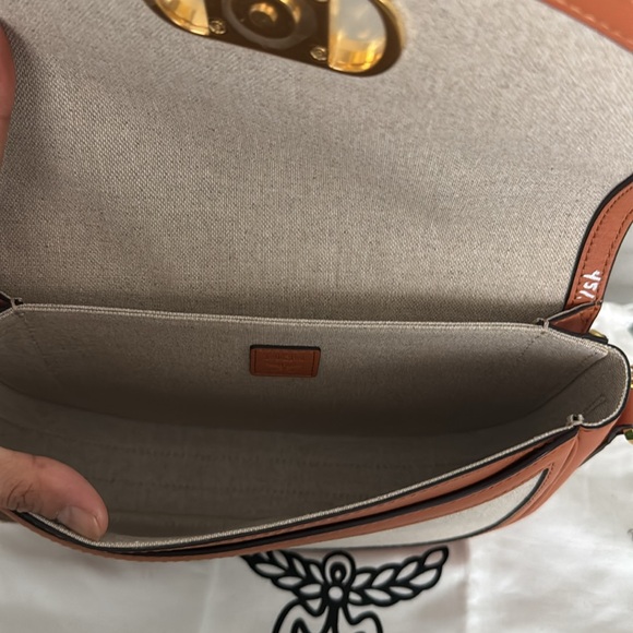 MCM Travia crossbody bag - Picture 8 of 9